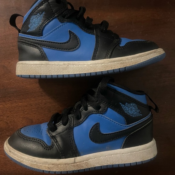 Nike Air Jordan 1 Toddler - Picture 1 of 4